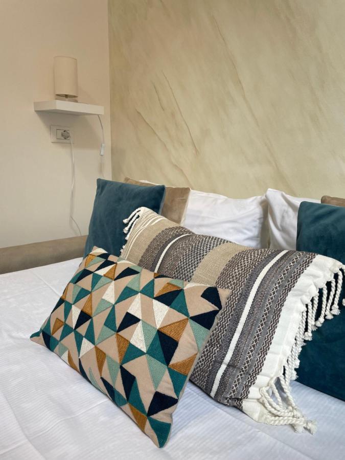 Nazionale 221 Mamila Suite โรม ภายนอก รูปภาพ